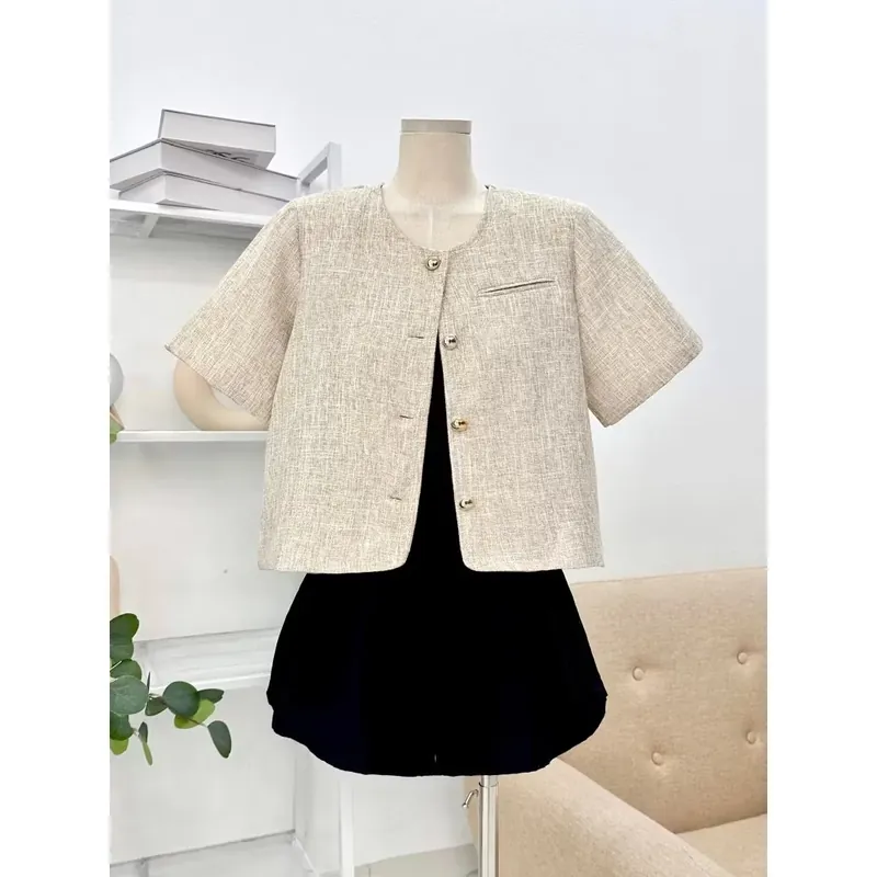 Áo blazer cổ tròn nữ cộc tay họa tiết túi 605088