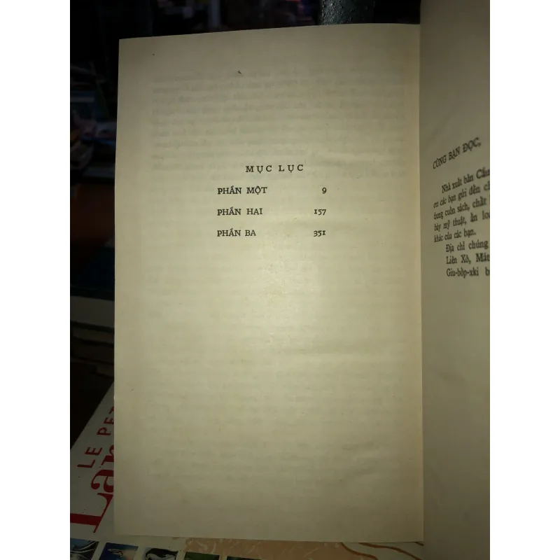 Những ngọn cờ trên tháp - An-tôn Ma-ca-ren-cô 799868