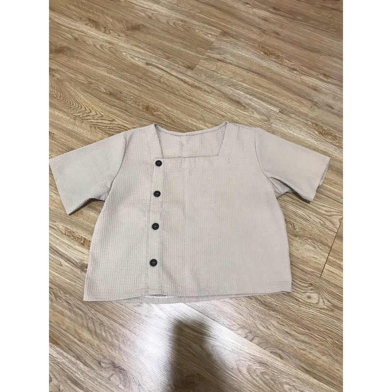 Áo kiểu nữ ngắn tay màu be 493359