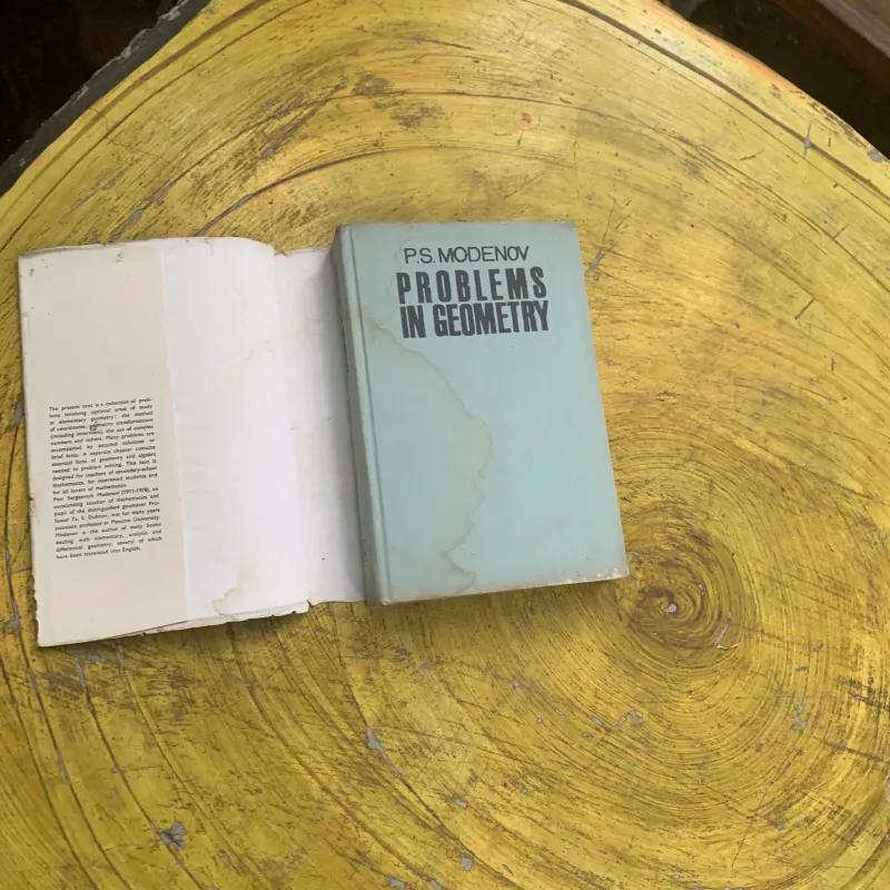 PROBLEMS IN GEOMETRY - P.S. MODENOV 760970