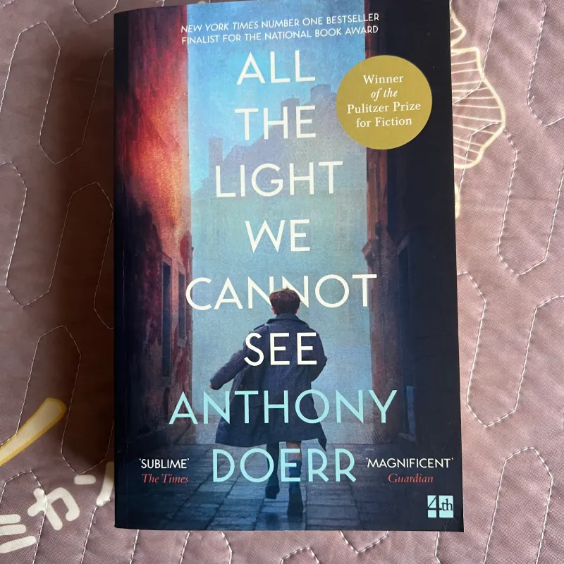 All the light we cannot see 789162