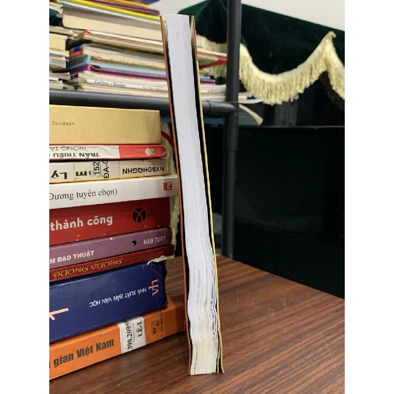 Tấm gương Bác – Quê hương nghĩa nặng tình sâu – TS. Đào Thị Lệ Hằng, Trần Trung Hiếu 589463