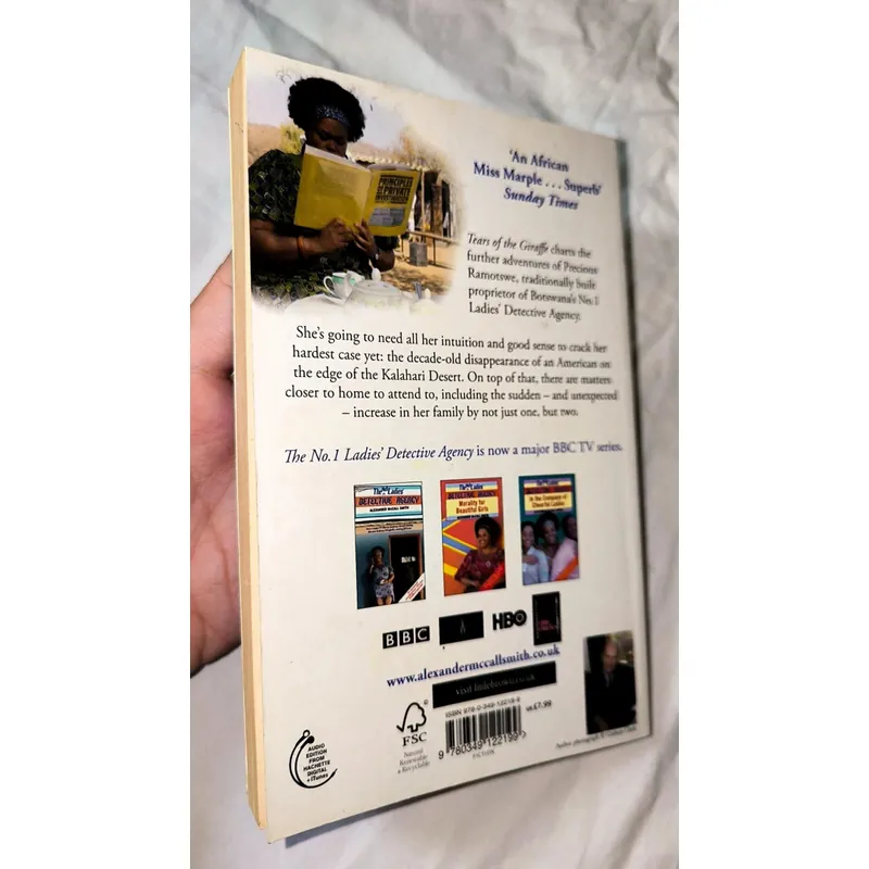 The No.1 Ladies Detective agency - Tears of the giraffe (Alexander McCall Smith) 732586
