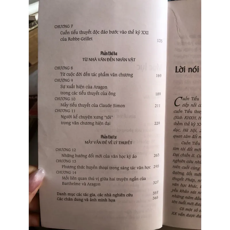 Tiểu thuyết trên đường đổi mới nghệ thuật - Phùng Văn Tửu  1031790