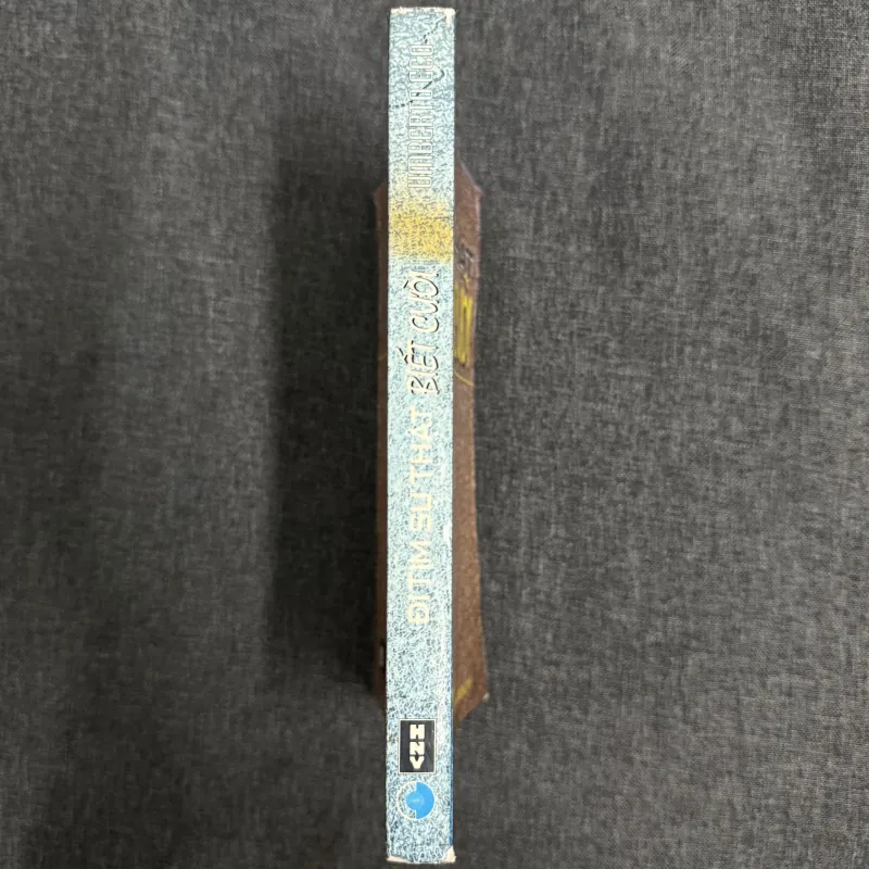 Đi tìm sự thật biết cười - Umberto Eco 784126