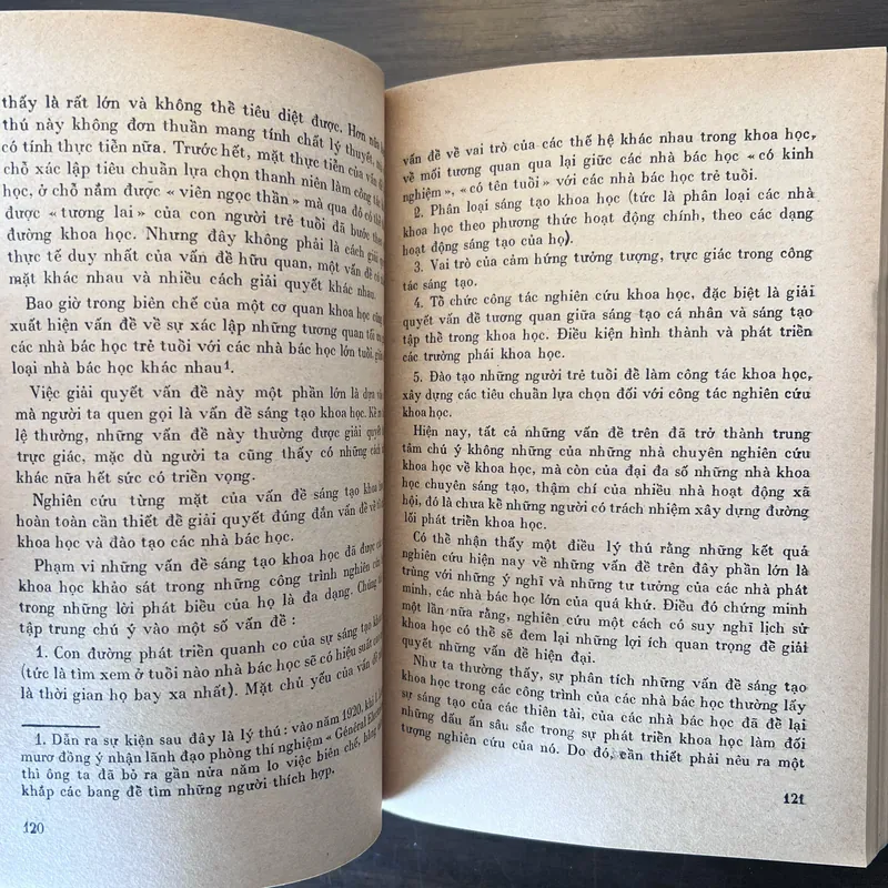 📖 Khái lược về lịch sử và lý luận phát triển khoa học (xb 1975) 674228