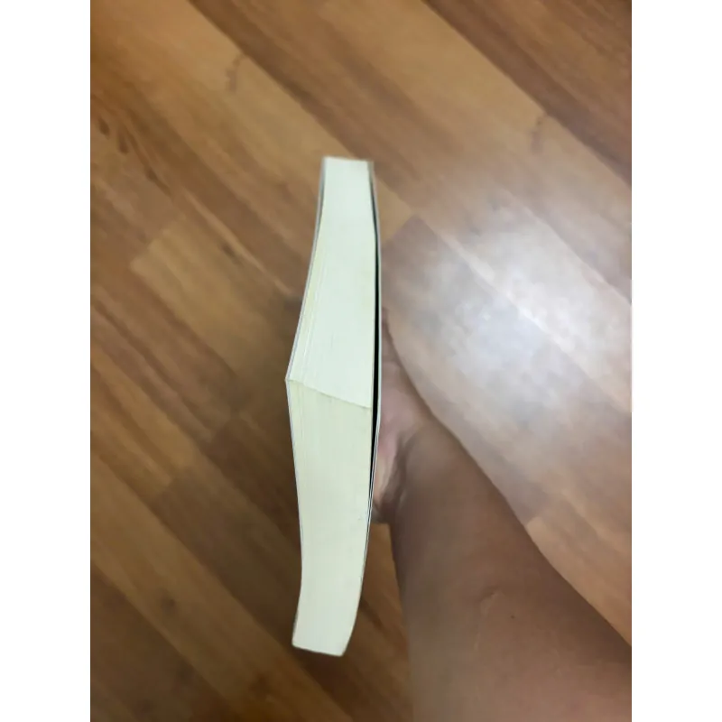 Combo Sharon Bolton - Kẻ sống sót, Vòng hoa cúc 797754