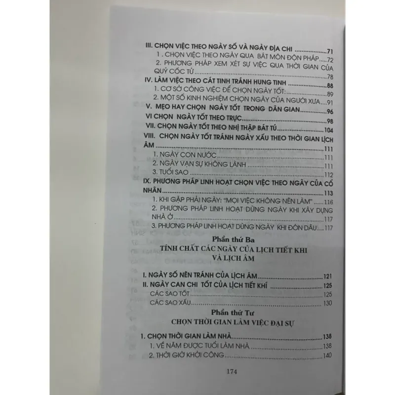 Sách - Cách Xem Ngày Tốt Xấu 788817