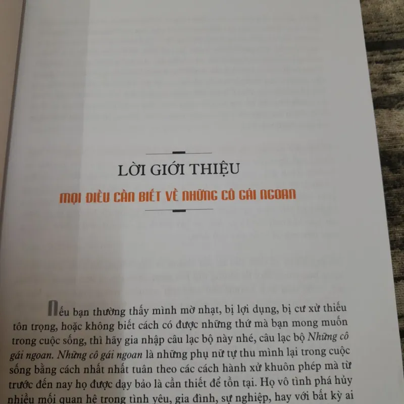 Kỹ năng sống Để khong chỉ là "GÁI NGOAN". Tg Tiến sỹ Lois Frankel và Carol Frohlinger.  763260