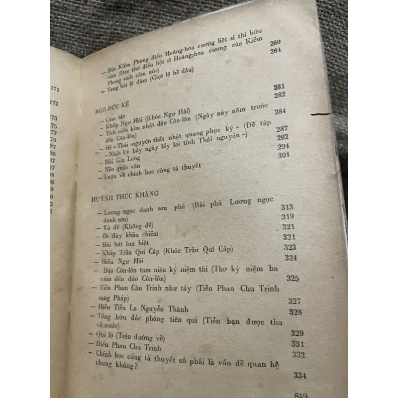  Thơ Văn yêu nước và cách mạng nửa đầu thế kỷ 20 933199