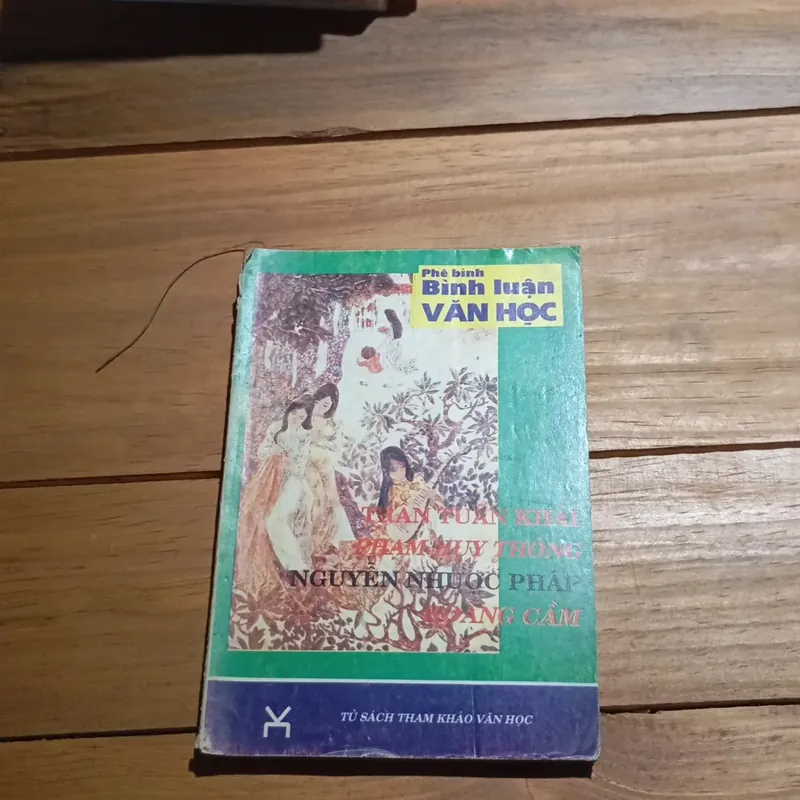 Phê bình Bình luận Văn Học  568288