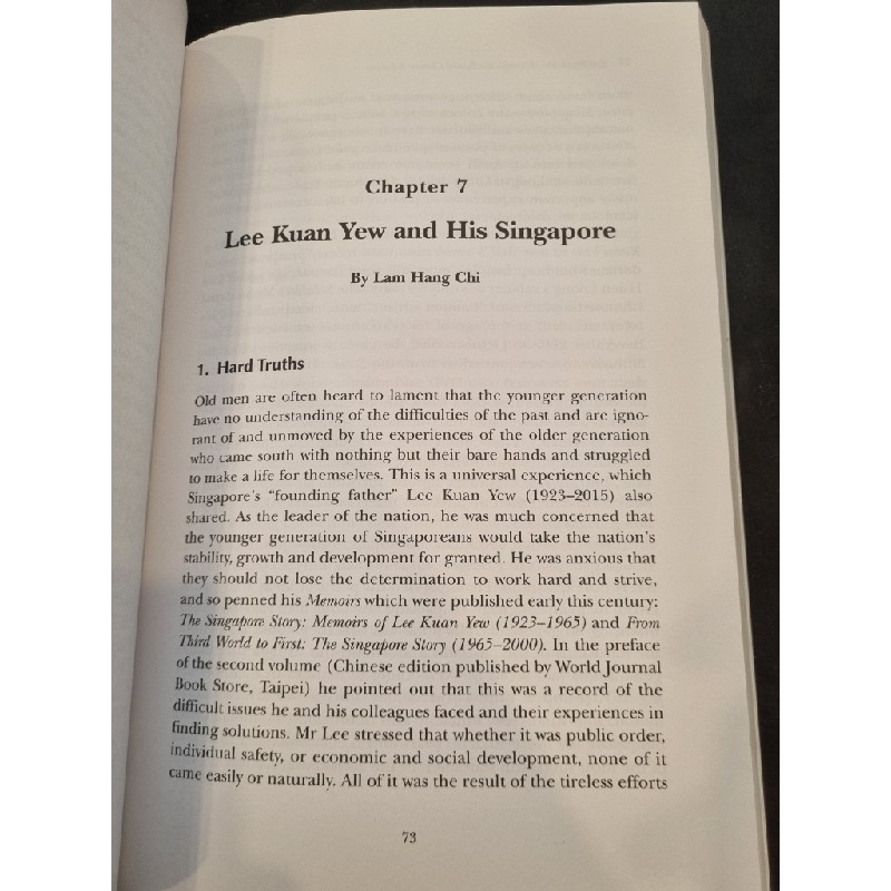 LEE KUAN YEW : THROUGH THE EYES OF CHINESE SCHOLARS 159796