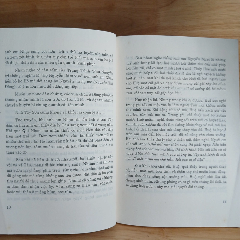 Vua Quang Trung (Truyện Lịch Sử) - Phan Trần Chúc 444591