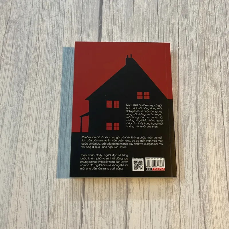 BÍ ẨN SUN DOWN - SIMONE ST.JAMES 931280