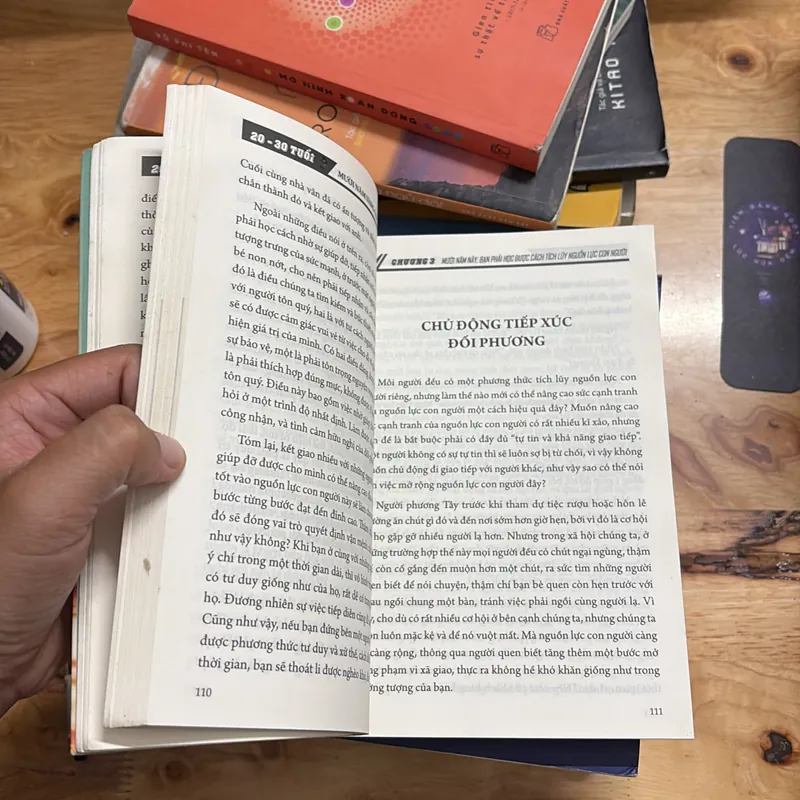 II Sách Kỹ Năng: 20 • 30 Tuổi, Mười Năm Vàng Quyết Định Bạn Là Ai - Kim Chính Hạo - 2019 699272