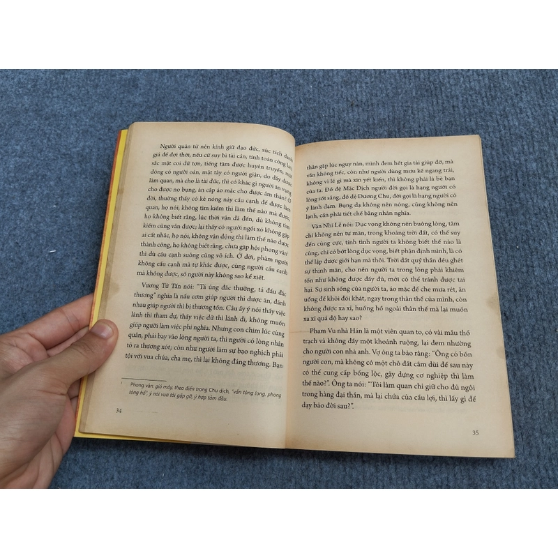 KIẾN VĂN TIỂU LỤC - LÊ QUÝ ĐÔN 469891