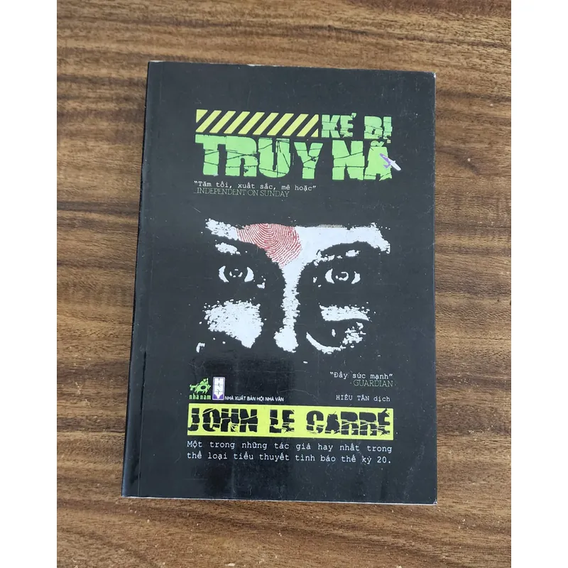 Tiểu thuyết trinh thám tình báo về sự kiện 11.9 KẺ BỊ TRUY NÃ (John Le Carré) - 473 trang 734044