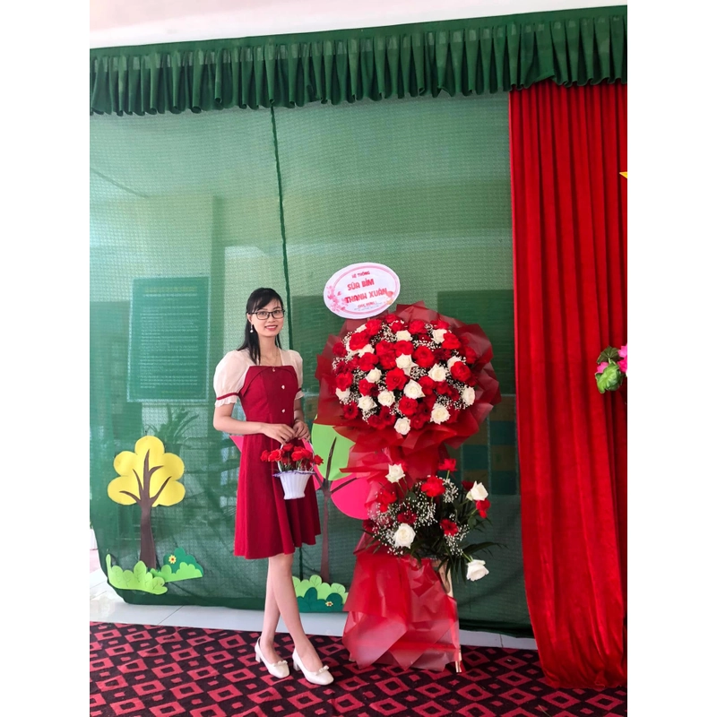 Váy đỏ thiết kế 482439