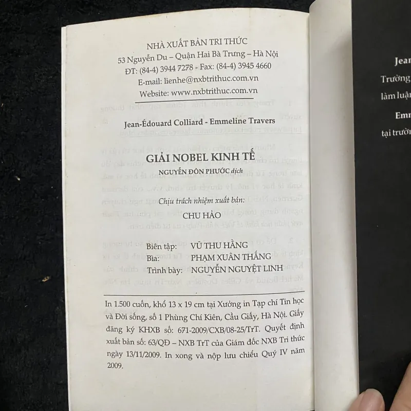 Giải Nobel kinh tế-Jean-Edouard Colliard và Emmeline Travers. 1034021