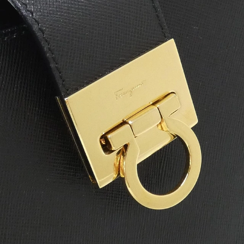 【Vintage】Túi xách vai Salvatore Ferragamo 21 0702 609582