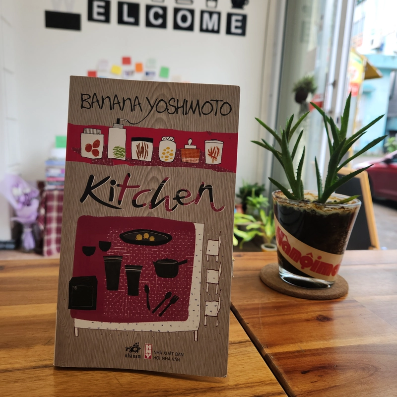 [Sách cũ] Kitchen - Banana Yoshimoto 460148
