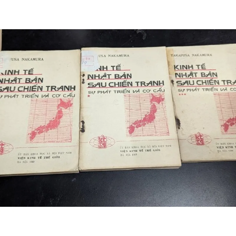 Kinh tế nhật bản sau chiến tranh sự phát triển và cơ cấu - Takafusa Nakamura 605491
