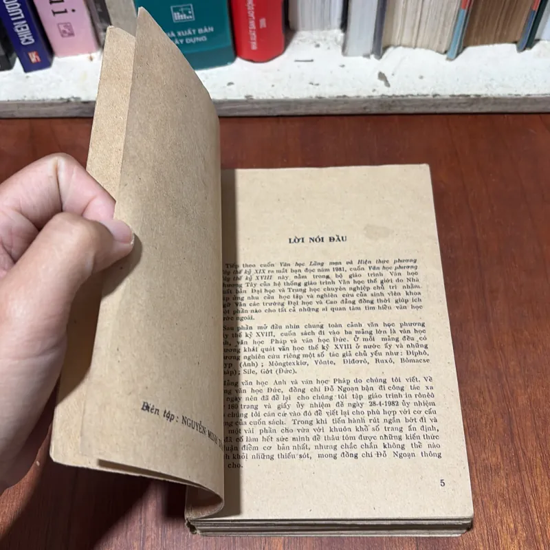 II Sách Xưa: Văn Học Phương Tây (Thế Kỷ 18) - Phùng Văn Tửu, Đỗ Ngoạn - 1985 750637