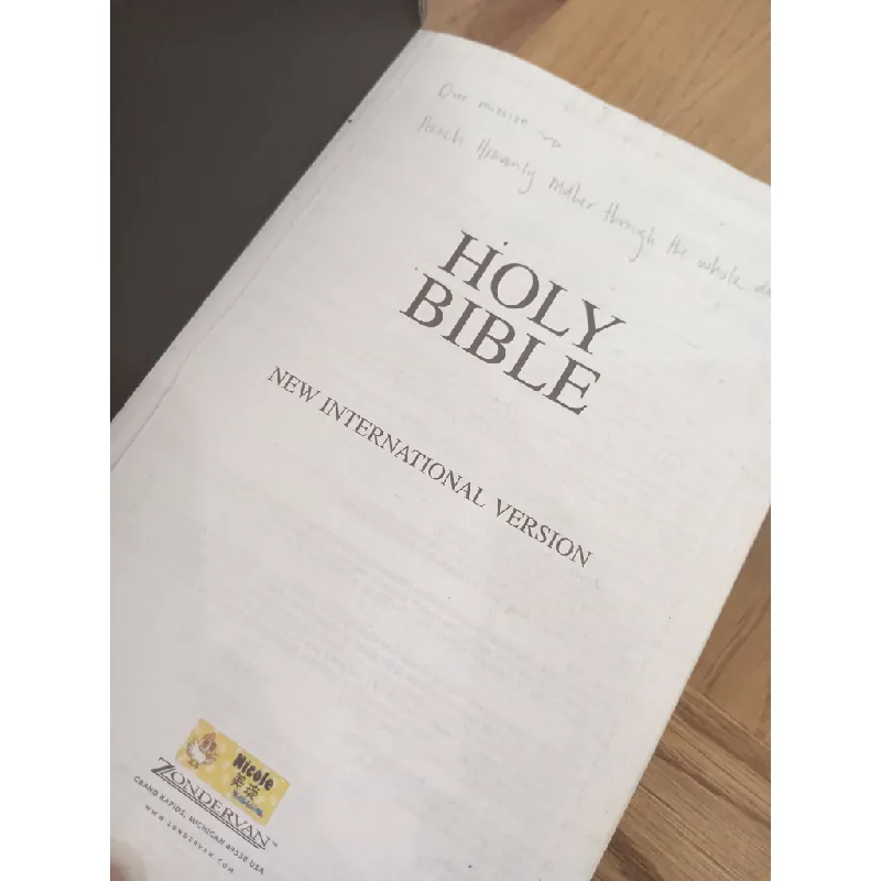 HOLY BIBLE : NEW INTERNATIONAL VERSION 137774