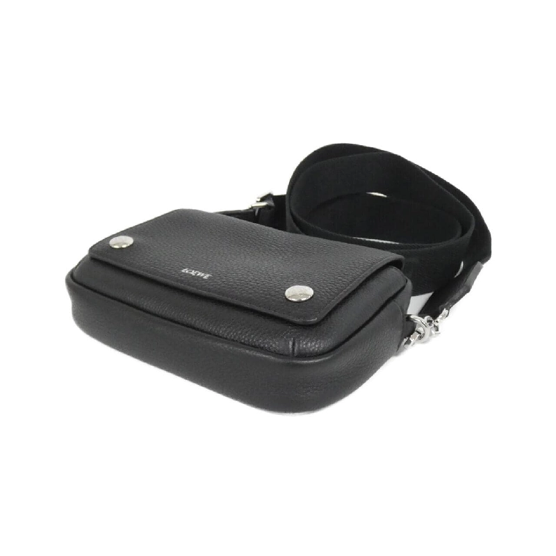 【Sản phẩm mới】Túi đeo vai PEBBLE MESSENGER SMALL BANBPCBX01 của Loewe 611071