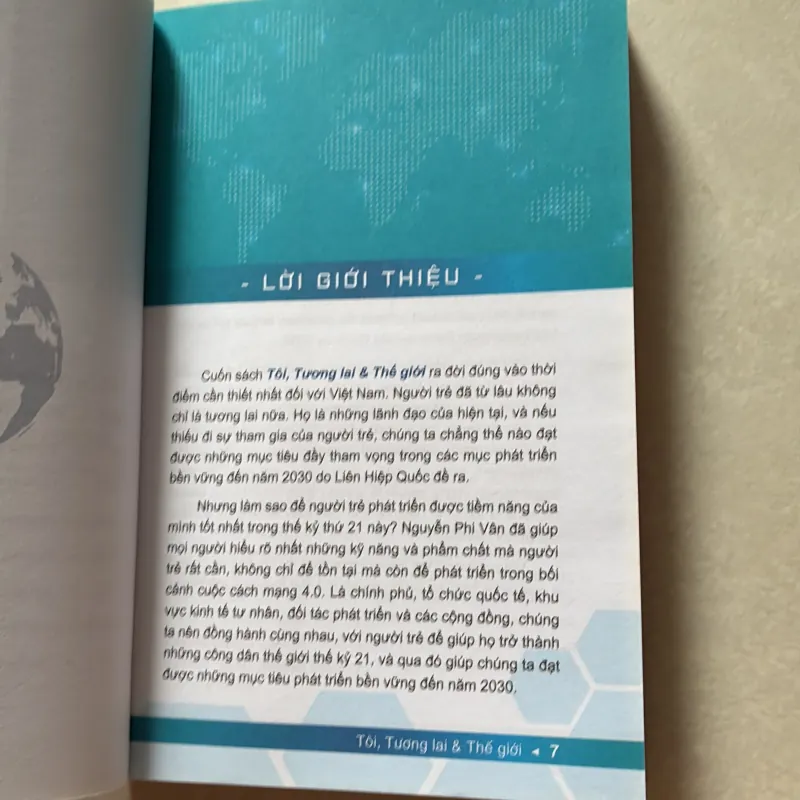 Tôi, tương lai và thế giới - Nguyễn Phi Vân (t01) 750422