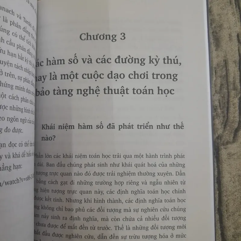 Toán học qua các câu chuyện về tập hợp. Dịch giả GS Nguyễn Tiến Dũng  590150
