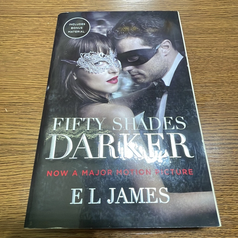 Fifty shades darker E L James 392195