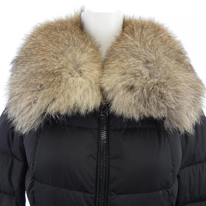 Áo khoác lông vũ MONCLER HIRONDELLE 633563