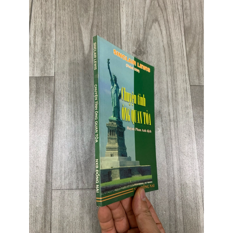 Chuyện tình ông quan toà - Sinclair Lewis. 1n4 518968