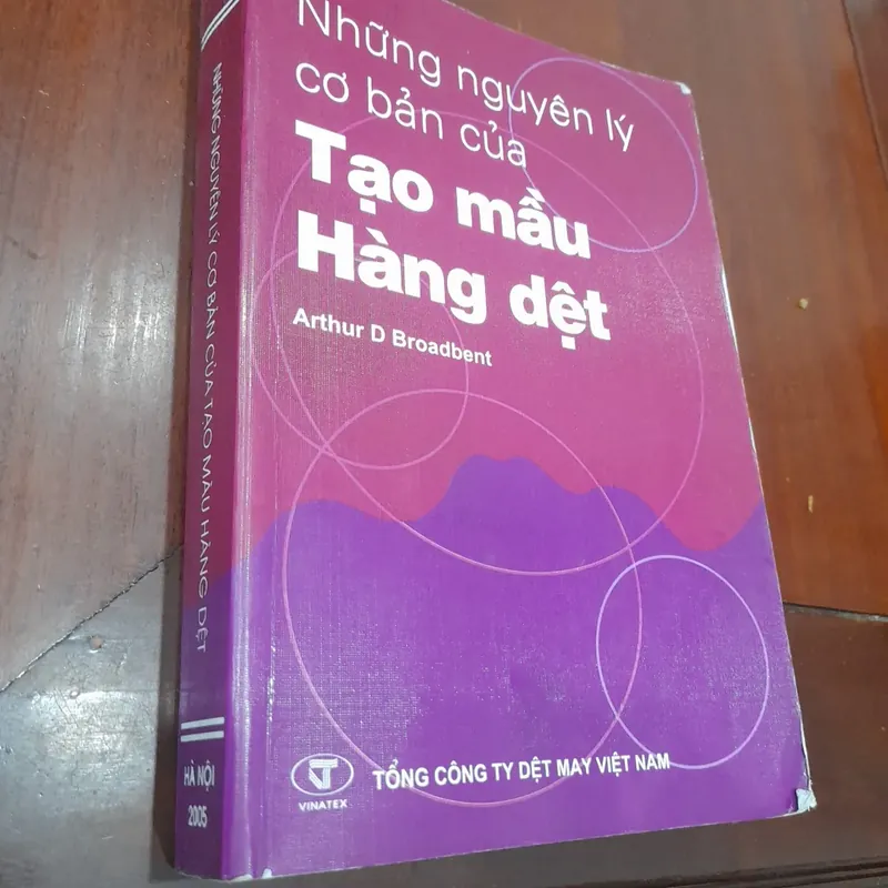 Arthur D Broadbent - Những nguyên lý cơ bản của TẠO MÀU HÀNG DỆT 643817