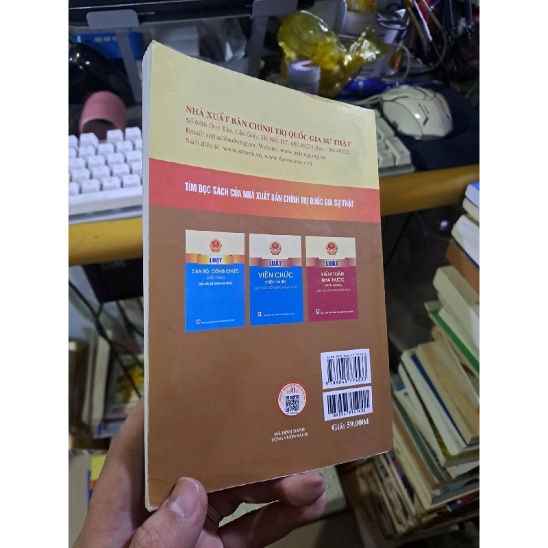 Bộ luật lao động hiện hành 2022 mới 80% có viết ít GIÁO TRÌNH, CHUYÊN MÔN HCM1709 919785