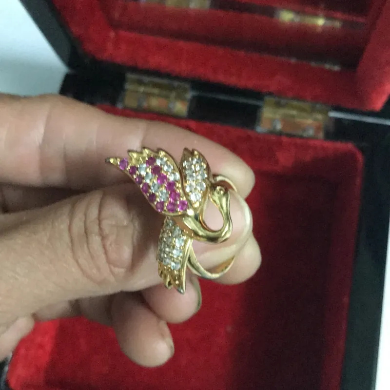 Nhẫn hình thiên nga 977317