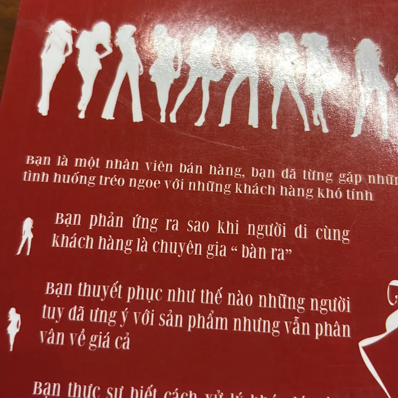 Bán Quần Áo Là Phải Bán Như Thế Này - Alpha Books 576780