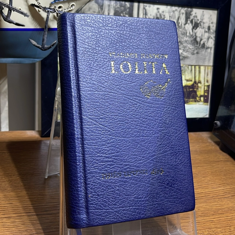 Lolita Vladimir Nabokov bìa da cứng, chữ ký dịch giả Thiên Lương 473220