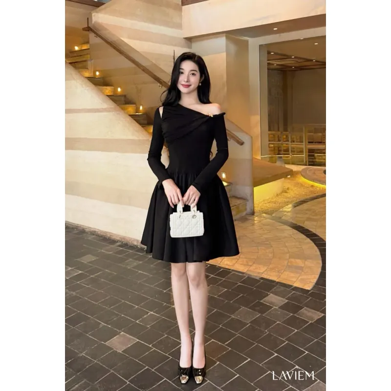 Váy đen trễ vai Laviem design size M mới mua và mặc thử like new 95%  748627