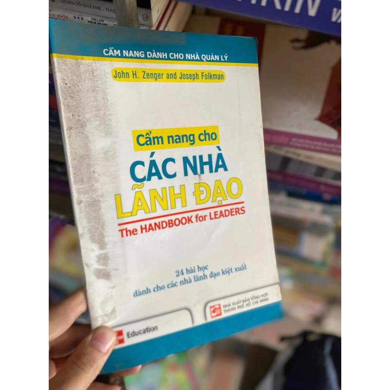 Sách Cẩm nang cho các nhà lãnh đạo 309700