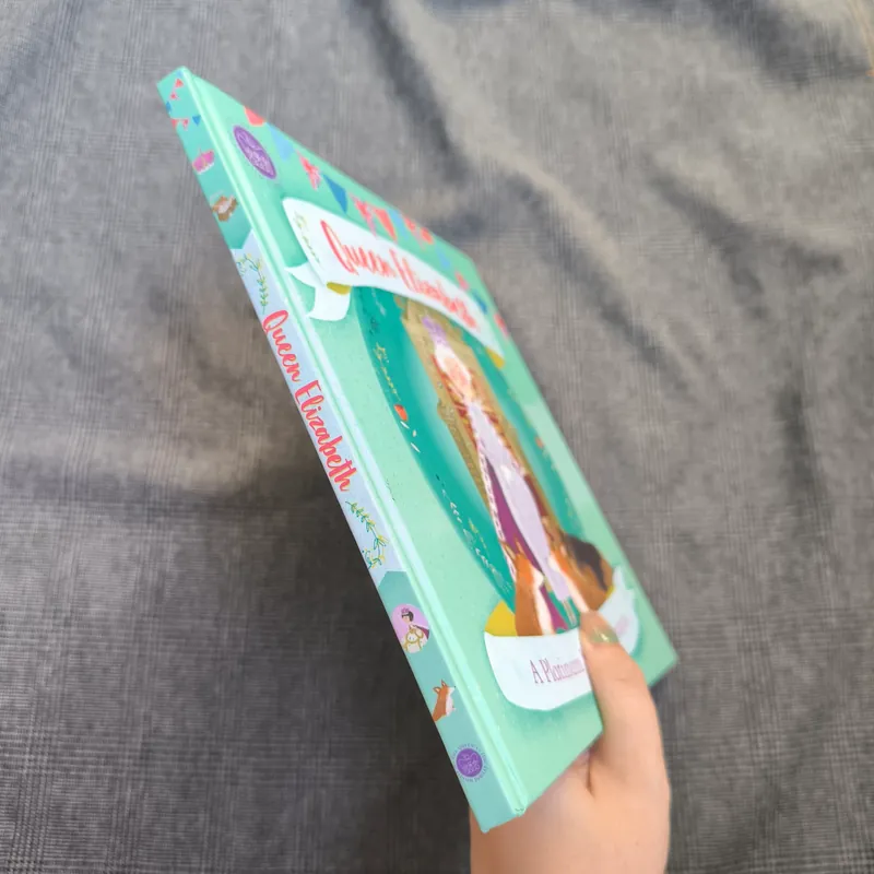 (Bìa cứng, khổ to, tiếng Anh) Queen Elizabeth: A Platinum Jubilee Celebration 695935