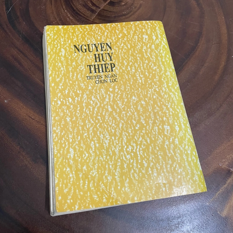 II Tựa sách: Nguyễn Huy Thiệp (Truyện Ngắn Chọn Lọc) - 1996 442497