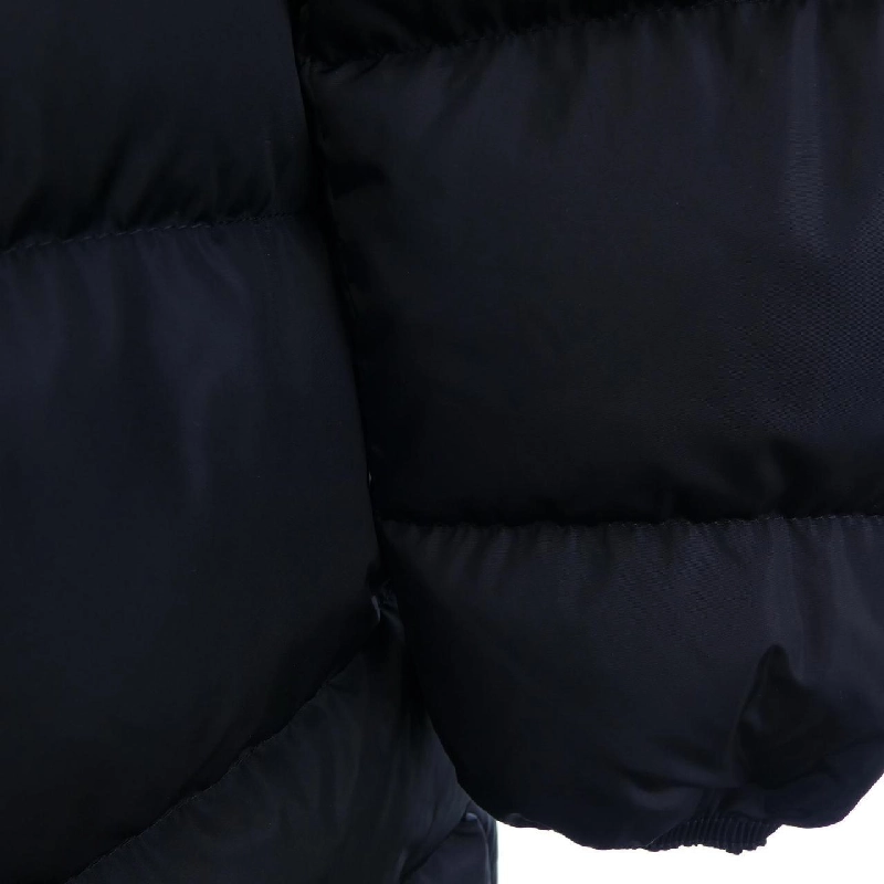 Áo khoác lông vũ MONCLER 639426