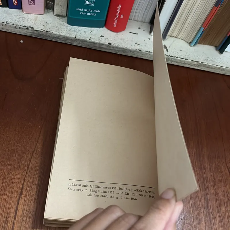 II Sách Xưa: Đường Bác Hồ Đi Cứu Nước - 1975 604910