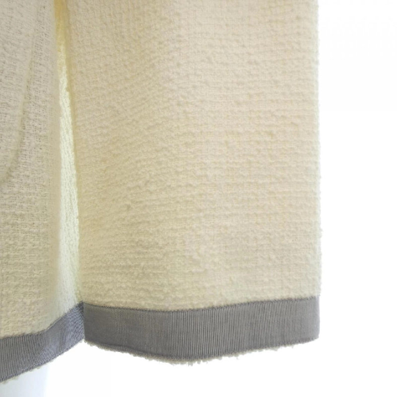 Áo khoác không cổ CHANEL P45580V31742 630966