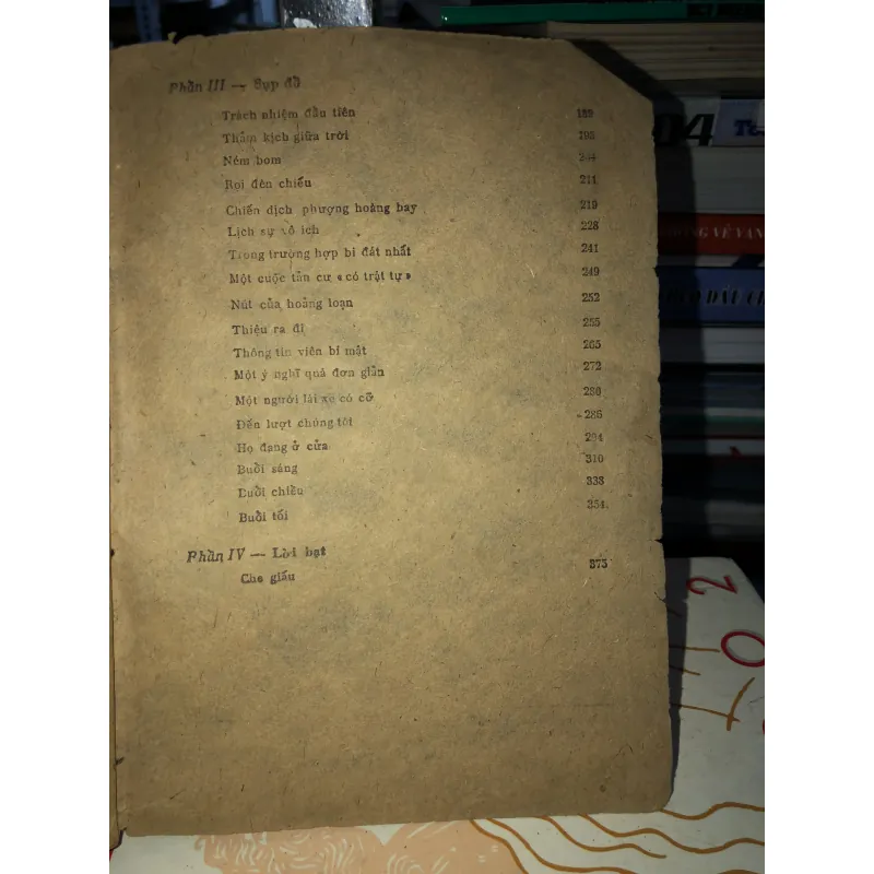 Cuộc tháo chạy tán loạn - Frank Snepp  798922