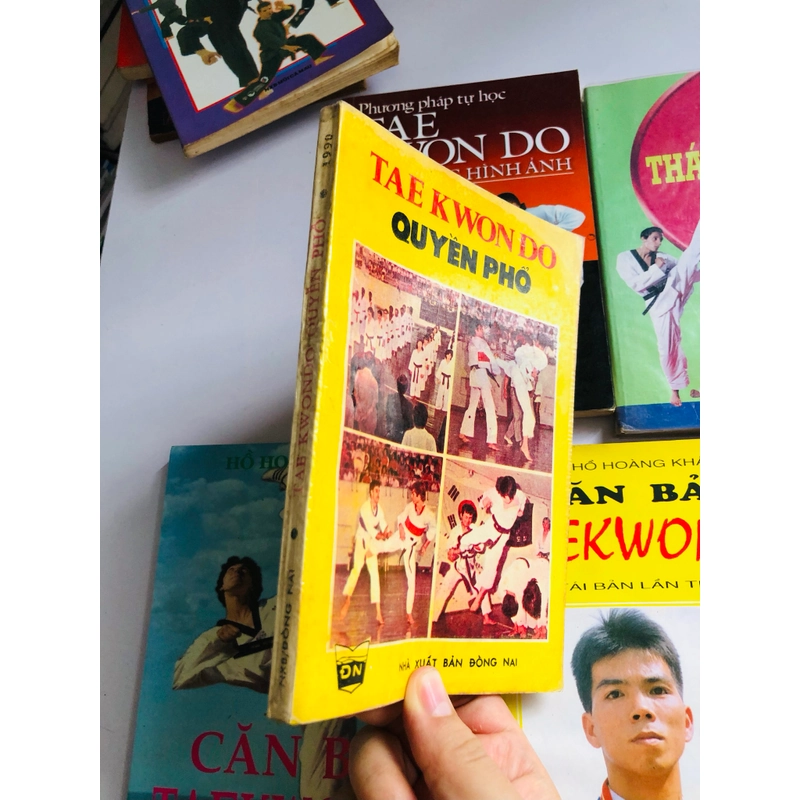 📚 SÁCH VỀ TAEKWONDO 542459
