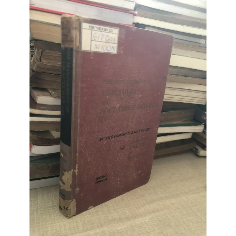 The Manegement of Fractures and Soft Tissue Injuries 1007174