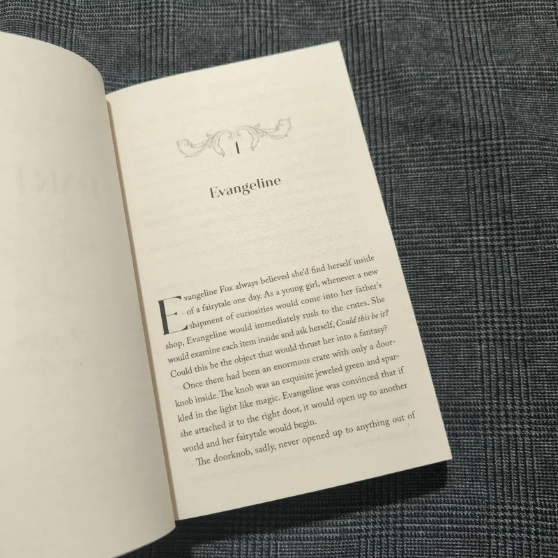 A Curse For True Love - Stephanie Garber (Once upon A Broken Heart Book 3) 933045